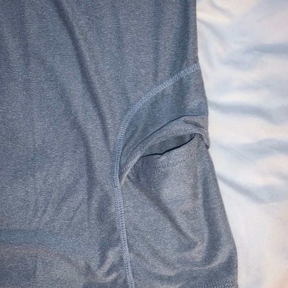 grey workout tank - Picture 3 of 5